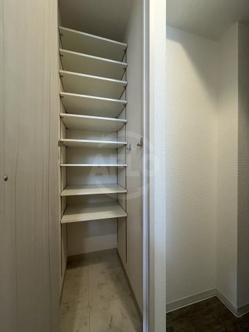 グランドステージ十三の内装|シューズボックス