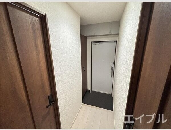 DAZZLE霧ヶ丘の玄関