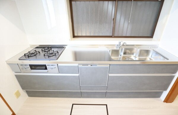 御器所３丁目貸家のキッチン