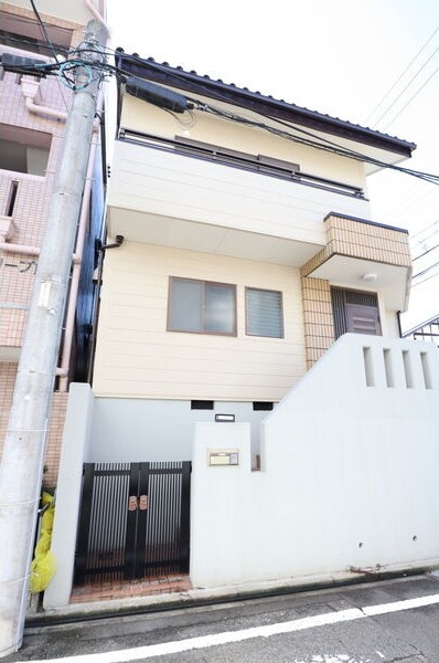 御器所３丁目貸家の外観