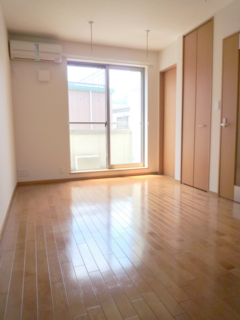 Ｇｒａｎｄｕｃａの居間・リビング|★明るい角部屋です★