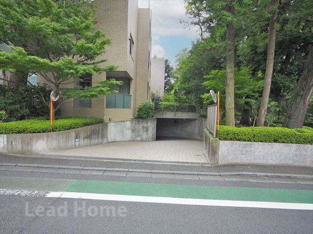 【駐車場】 | ロイヤルシーズン瀬田