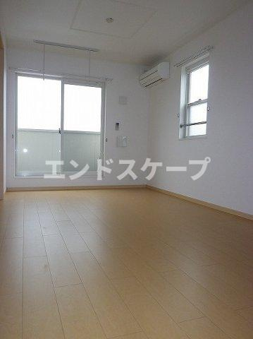 クローバーＡの居間・リビング|高崎、前橋のお部屋探しはエンドスケープまで！お客様の理想お聞かせ下さい♪