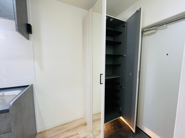 【玄関】シャンクス屋代 
