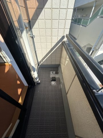 河内メゾンのバルコニー