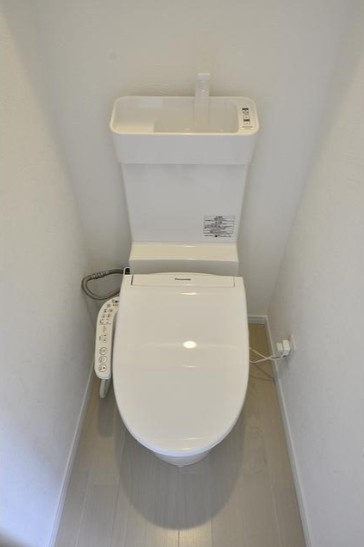 グラード氷川台のトイレ