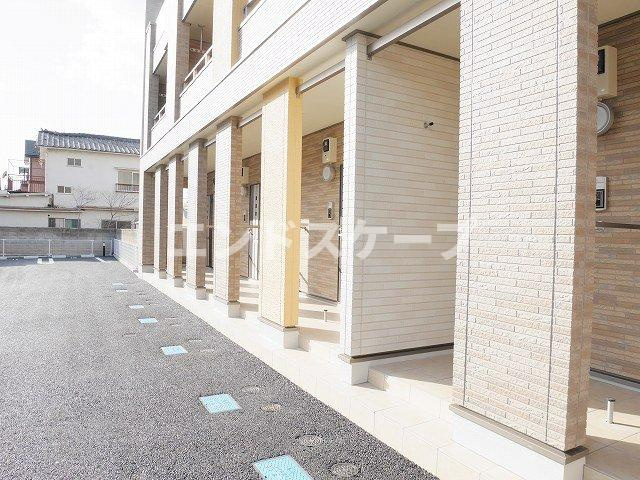 パルタージュのエントランス|高崎、前橋のお部屋探しはエンドスケープまで！お客様の理想お聞かせ下さい♪