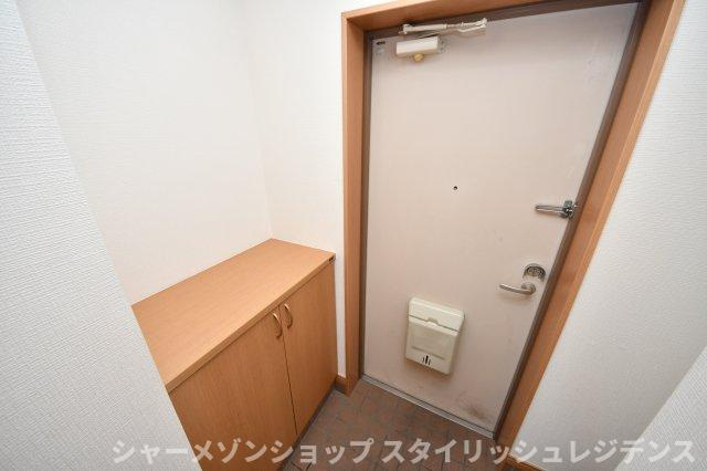 サンメイプルの玄関