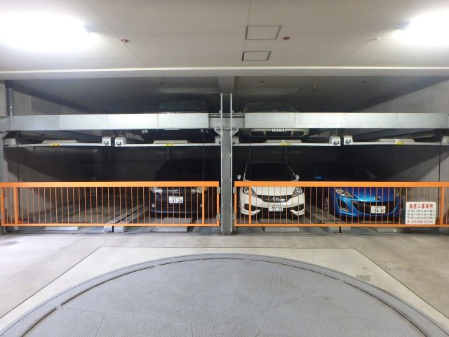 プライムアーバン日本橋茅場町の駐車場|カースペースがあります