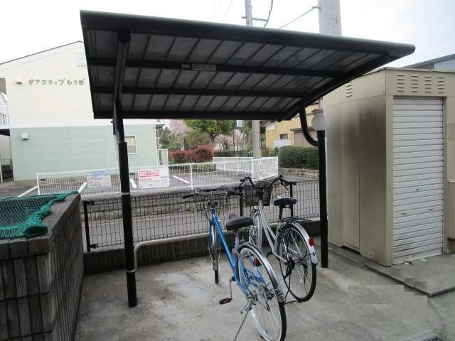 レオパレスもみじのその他|駐輪場