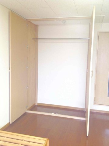 レオパレスラークの内装|設備・仕様は号室により異なる為、現況を優先致します。