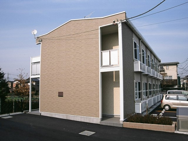 レオパレスたてかわの外観