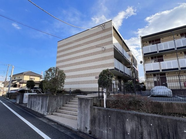レオパレスコスモスカイⅡの外観