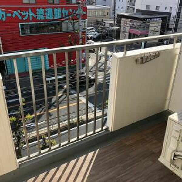 サンパレス植田のバルコニー|イメージ