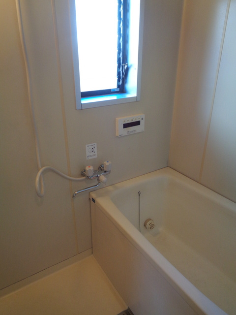 ハローハイツの浴室|追焚機能付きバスルーム