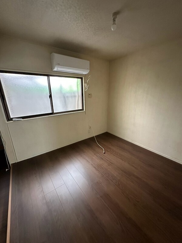 寝屋川市楠根南町テラスの居間・リビング