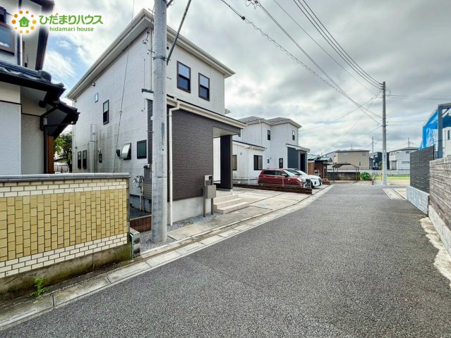 野田市山崎　令和元年築　中古戸建の前面道路含む現地写真