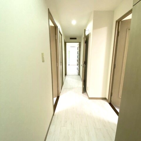 PHOENIX COURT 交野Ⅱの玄関