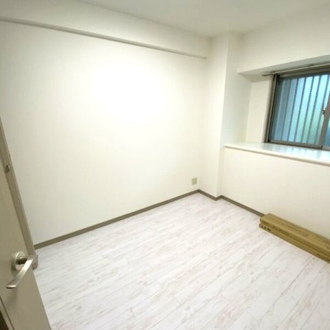 PHOENIX COURT 交野Ⅱの洋室