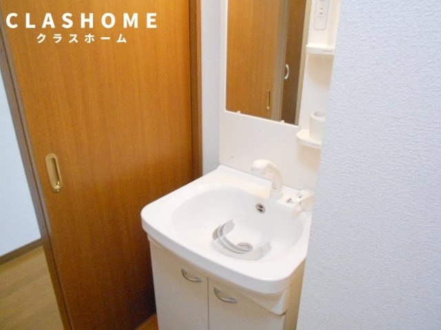 アンプルール　リーブル　BLOOM　　刈谷市近郊の賃貸はクラスホーム刈谷店の独立洗面台|同物件の別部屋になります。