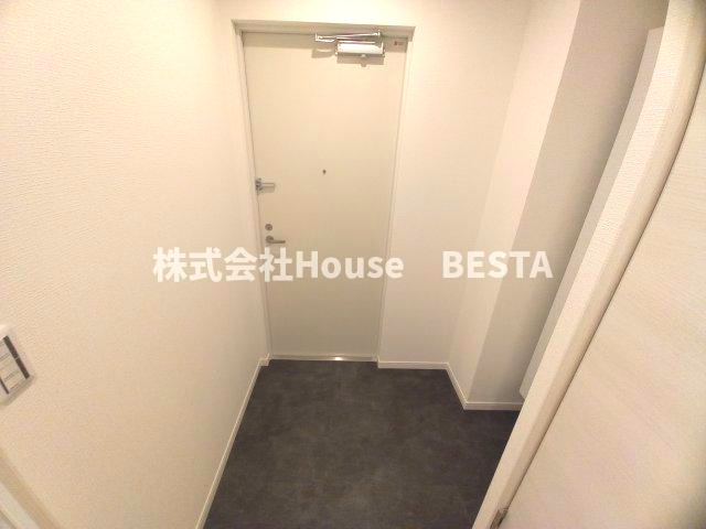 アレーズ新神戸の玄関