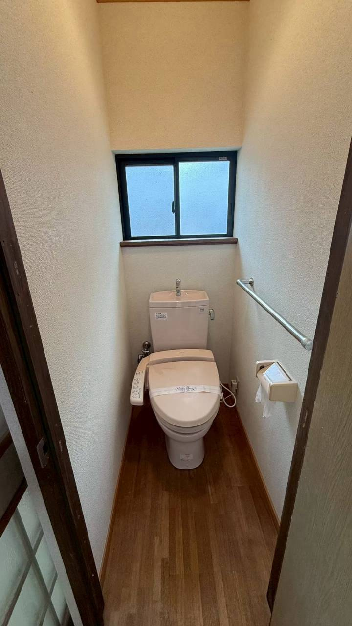 里山文化アパートのトイレ|コンパクトで使いやすいトイレです
