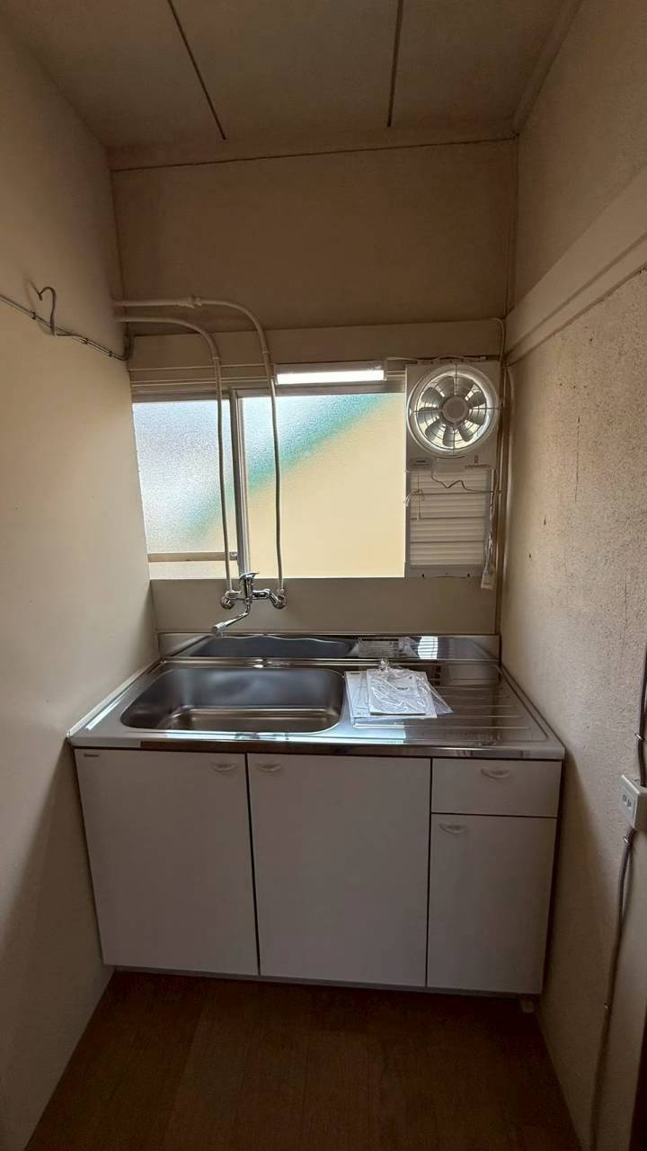 西山町戸建アパートのキッチン|使いやすいキッチンです