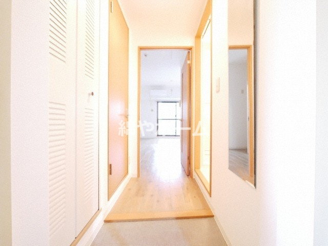 Ｃａｓａ　Ｒｉｏ　Ｄｏｕｔｏｎの玄関|収納もある玄関です