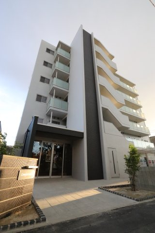 コンフォータブルの外観