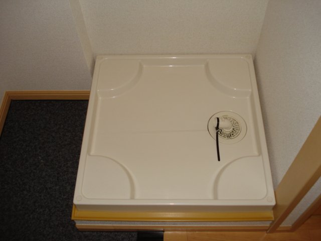 コンフォース長等のその他|洗濯機置場