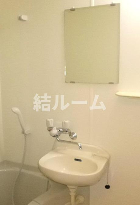 北区赤羽西１丁目のアパートの洗面所