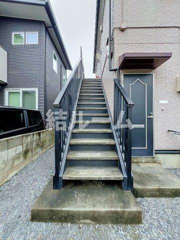 練馬区貫井４丁目のアパートのエントランス