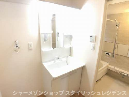ヴィラ　サニーサイド　Ｂ棟の洗面所
