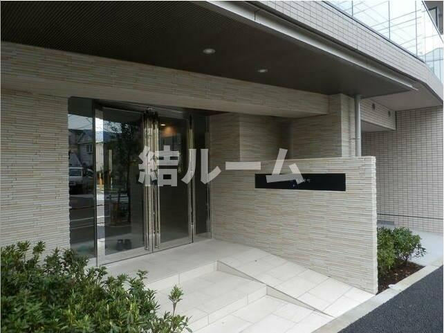 板橋区幸町の賃貸マンションのエントランス