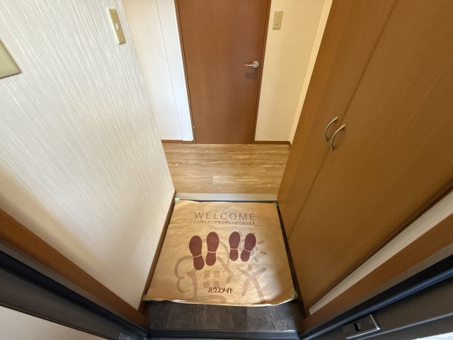 ラティルスの玄関