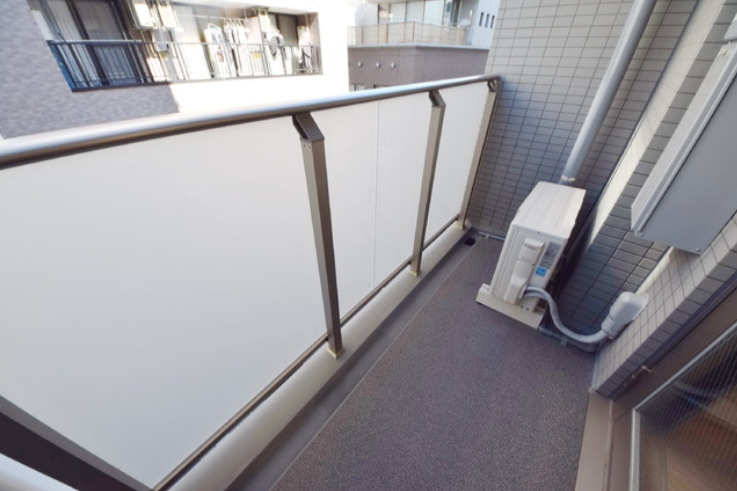 千代田区神田錦町２丁目の賃貸マンションのバルコニー