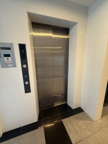 グランディア百道浜通りの玄関