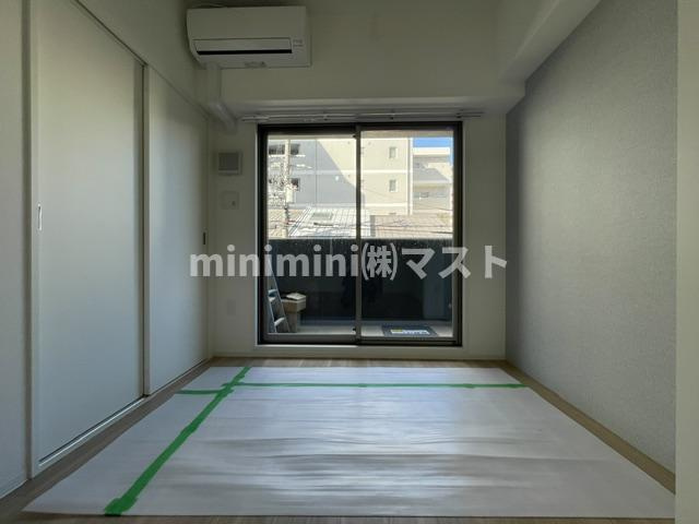 セレニテ谷町六丁目アリエの洋室