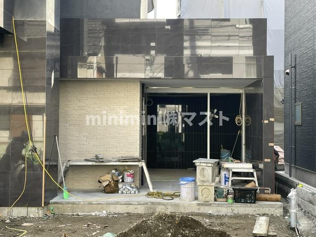 セレニテ谷町六丁目アリエのエントランス