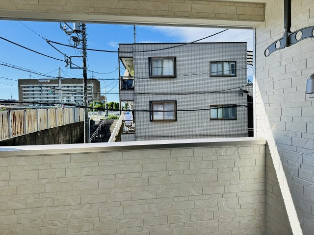 八王子市　中野上町　新築一戸建て　３６期のバルコニー|～急な雨も安心のインナーバルコニーです～