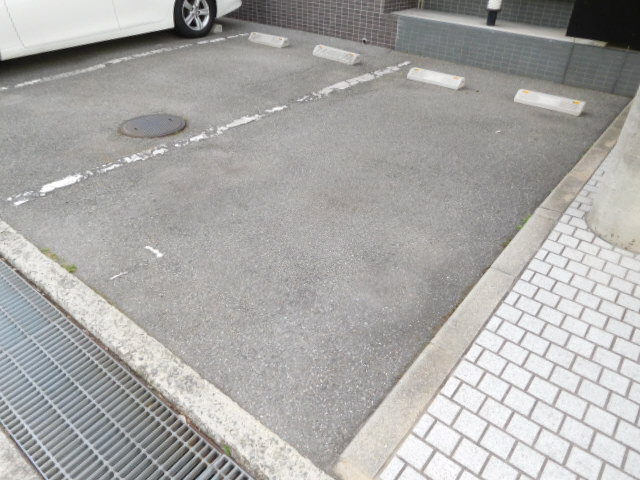 ロイヤルエビスの駐車場