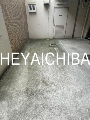 両国パークハウスの駐車場