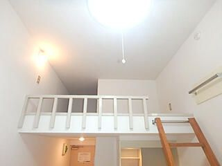 パンシオン豊島園の設備|使い勝手のいい寝室です