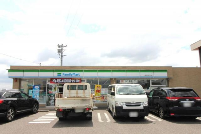 仲介手数料無料）一宮市赤見３丁目１棟／１期１号棟の周辺|ファミリーマート一宮…まで750m