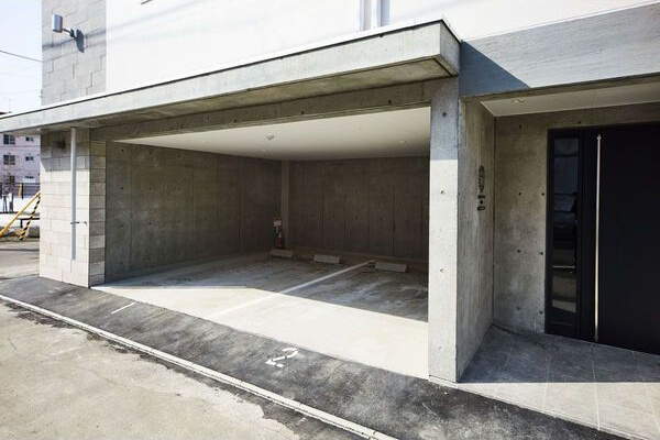 【駐車場】北斗エンブレム札幌