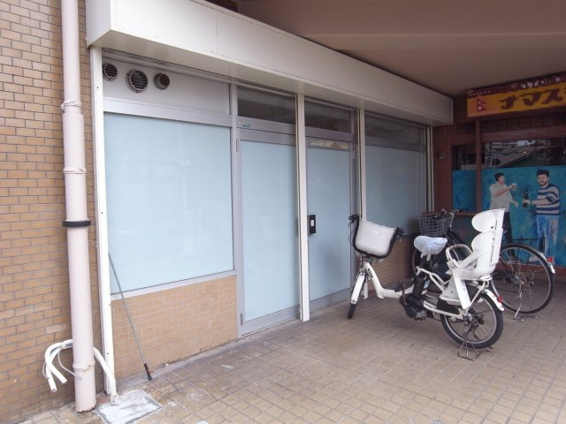 大阪市東淀川区豊新２丁目の店舗事務所