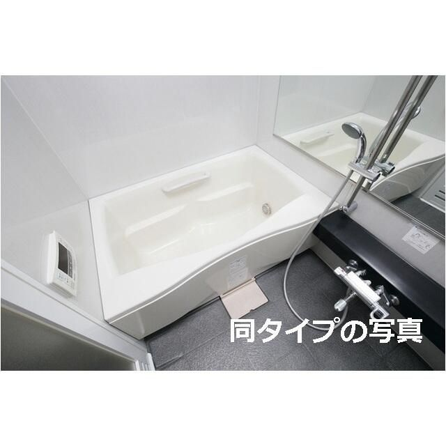 コンフォリア池袋の浴室|コンパクトで使いやすいお風呂です