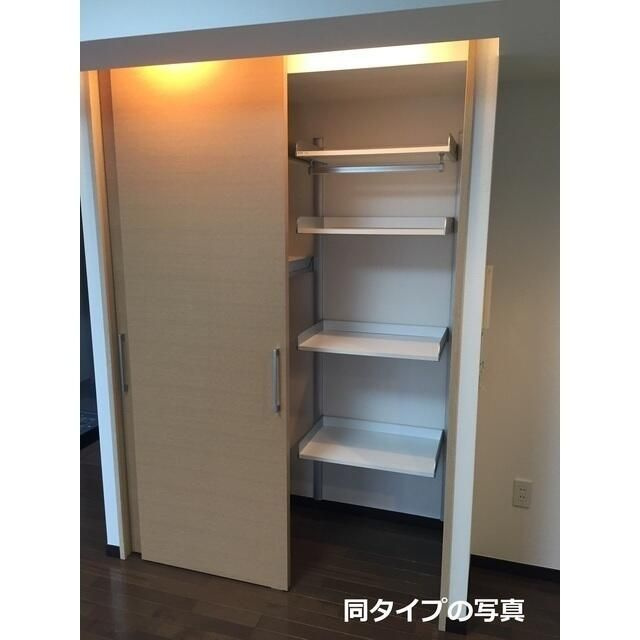 コンフォリア池袋の収納|ちょっとした収納スペースも充実しています