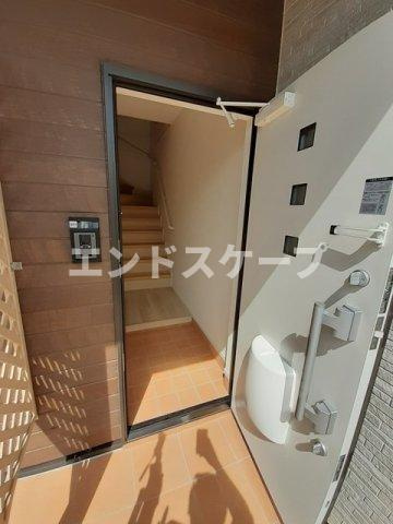カーサ・ブローテⅤの玄関|高崎、前橋のお部屋探しはエンドスケープまで！お客様の理想お聞かせ下さい♪
