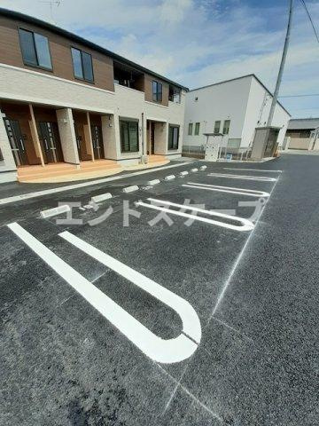 カーサ・ブローテⅤの駐車場|高崎、前橋のお部屋探しはエンドスケープまで！お客様の理想お聞かせ下さい♪
